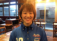 「梵天食堂」etc／株式会社安部自動車 求人 新卒入社の社員も企業説明会では学生と会社のつなぎ役として活躍中！様々なチャンスがあり、経験できる事が多い会社です。