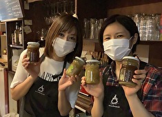 Bistro Ampoule(ビストロ アンプル) 求人 店頭で年間700個を売り上げる手作りのドリンクシロップは現在、通販サイトでも絶賛販売中です！