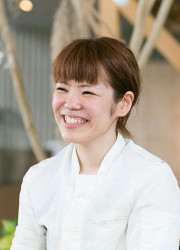 「ALL DAY DINING [mine]」「YOUR TABLE」 求人