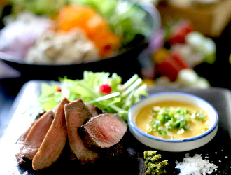 牛タン おでん 個室　カモメヤ 求人